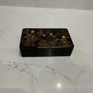 Antique Chinoiserie Papier Mache Snuff Box With 3 Internal Compartments - Canada